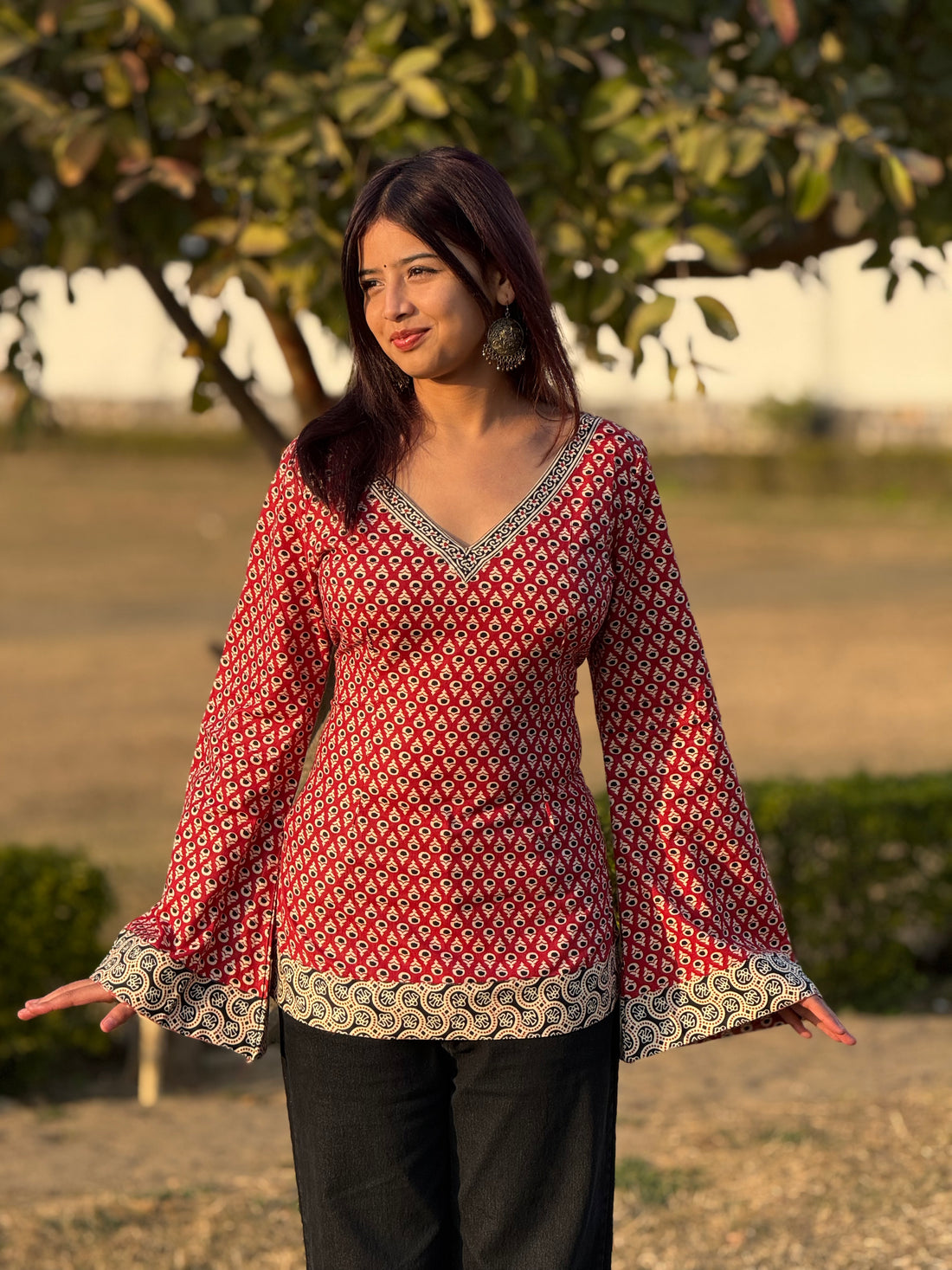 Noor: Red Buti Corset Kurti
